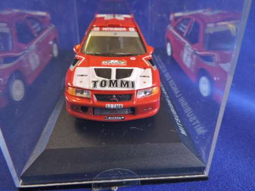 Mitsubishi Lancer EVO V1 Makinen and Mannisenmaki New Zealand racing 1999 rally 1:43.Like Dinky