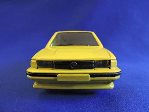 Corgi MG Maestro 1600  AUSTIN ROVER GROUP with working head and rear lights  MIB ...