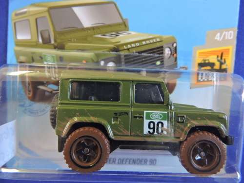 Hot Wheels Land Rover Defender 90 ( Green with mud ) Short Card # BAKKIE BONANZA #.......