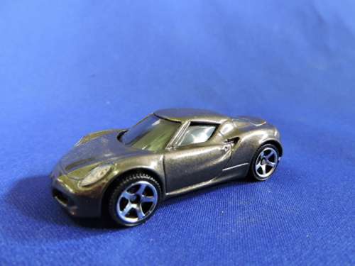 Matchbox MB 905 ALFA ROMEO 4C Mint In Box  like Hot Wheels ....