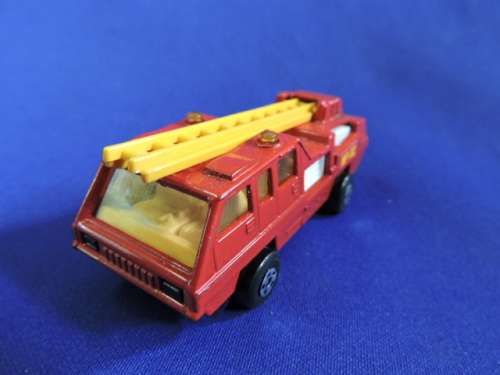 Matchbox Superfast MB 22 Blaze Buster FIRE ENGINE 32 Labels (RARE)  by Lesney  like Hot Wheels....