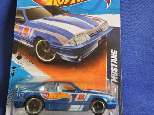 Hot Wheels FORD Mustang GT ( Racing  ).....