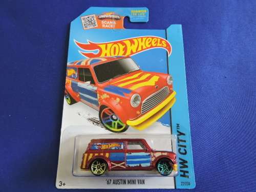 Hot Wheels AUSTIN MINI VAN ( Red. Union Jack Roof ) Long Card # MINI MANIA # .....