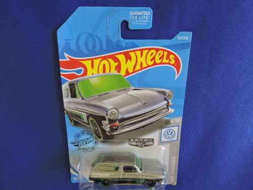 Hot Wheels Volkswagen VW Squareback ( ZAMAC ) Long Card..