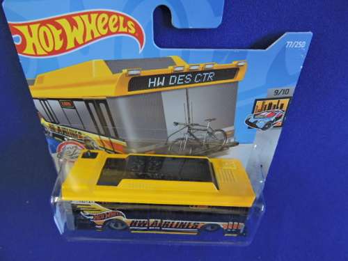 Hot Wheels AIN`T FARE Bus ( HW Airlines ) Short Card .