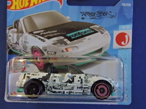 Hot Wheels MAZDA MX-5 MIATA ( Multicolour grey ) Short Card