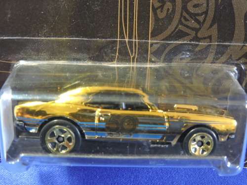Hot Wheels Chevy Chevrolet 67 Camaro ( CHASE CAR - RARE  )  # BLOW OUT CHEVY SALE #