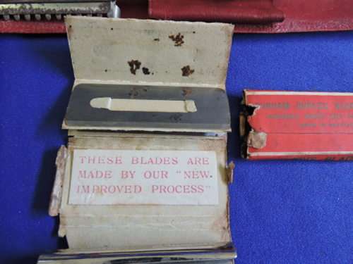Vintage cut throat shaving razor DURHAM DUPLEX Made in Sheffield England. # SLASHED PRICE #