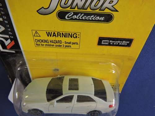 RMZ City MERCEDES BENZ E63 AMG ( Pearl White ) like Hot Wheels