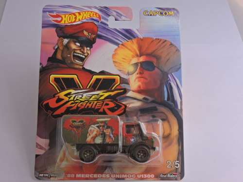 Hot Wheels Mercedes Benz Unimog 1300 ( Capcom Street Fighters 2/5 ) Real Riders