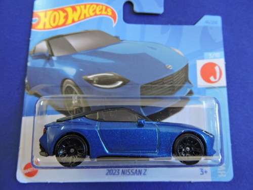 Hot Wheels NISSAN Z ( Blue ) Like Datsun