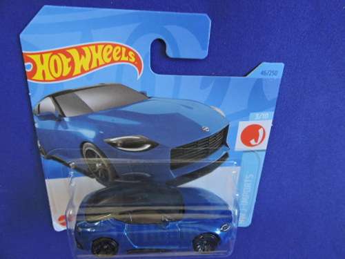 Hot Wheels NISSAN Z ( Blue ) Like Datsun