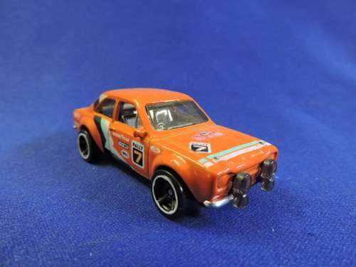 Hot Wheels FORD ESCORT RS 1600  (  Orange  )  Loose model
