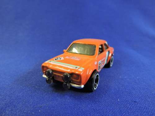 Hot Wheels FORD ESCORT RS 1600  (  Orange  )  Loose model