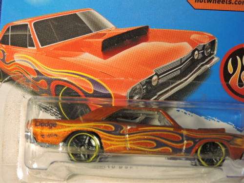 Hot Wheels  DODGE DART ( Bronze Orange Flames )