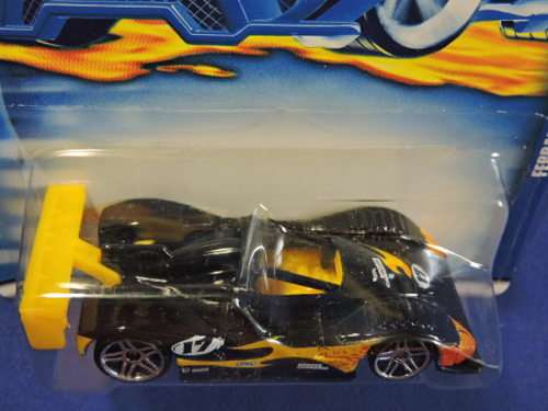 Hot Wheels Ferrari 333 SP  ( Black with yellow flame #17 )  Long Card