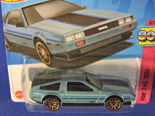 Hot Wheels DMC DELOREAN ( Blue ) Like Back to the Future Time Machine car