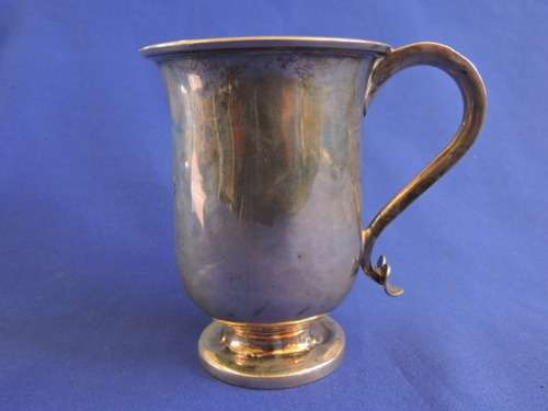 Hallmarked Sterling Silver Mug  Sheffield 1913  Maker: Martin Hall & Co