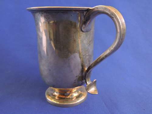 Hallmarked Sterling Silver Mug  Sheffield 1913  Maker: Martin Hall & Co