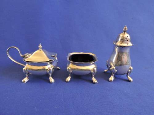 Hallmarked Sterling Silver Cruet set 3pc. Birmingham 1957/58