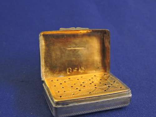 Hallmarked Sterling Silver Vinaigrette  Maker: TW  Birmingham 1827