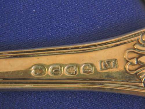 Hallmarked Sterling Silver Fish Slice  LONDON 1815
