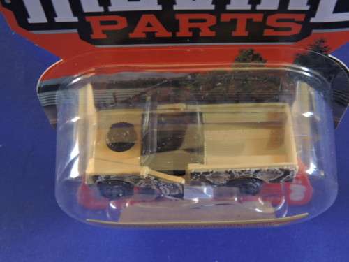 Matchbox 1965 Land Rover Gen 11 Pick up ( Moving Parts )  Like Hot Wheels...