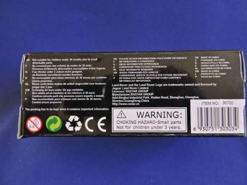 Land Rover Discovery 3 Mint in Box  Scale 1/43 ( Black )