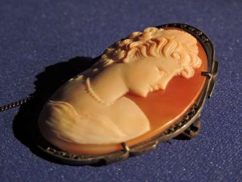 Vintage Silver 800 Shell Cameo Brooch set with marcasite frame and safety chain Jewellery Item