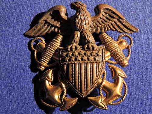 WW II NAVY USN OFFICER`S VANGUARD 1/20 10KT GOLD FILLED & STERLING SILVER BADGE Military Item.