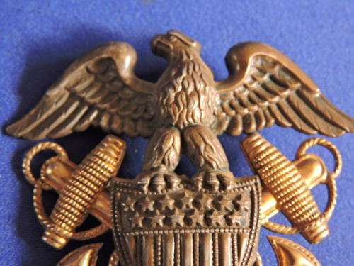 WW II NAVY USN OFFICER`S VANGUARD 1/20 10KT GOLD FILLED & STERLING SILVER BADGE Military Item.
