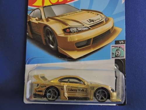 Hot Wheels NISSAN Super silhouette Silvia S15 ( Liberty Walk  Gold ) Like Datsun