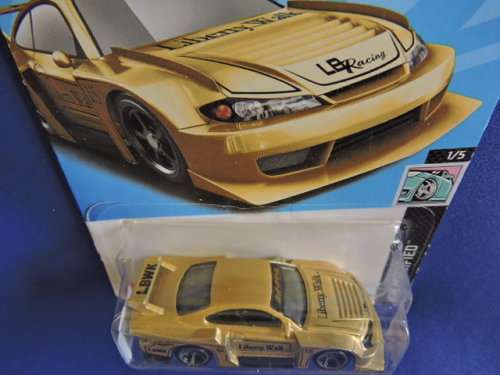 Hot Wheels NISSAN Super silhouette Silvia S15 ( Liberty Walk  Gold ) Like Datsun