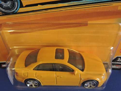 Hot Wheels AUDI S4 Quattro ( Yellow ) Car Culture full metal with Real Riders