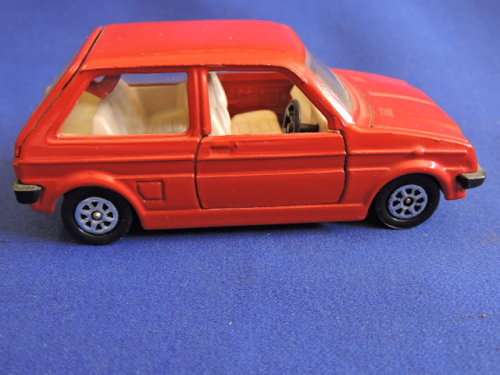 Corgi Toys AUSTIN MINI METRO 1.3 HLS  ( Red )  Like Dinky Toys  #  PRICE REDUCED #