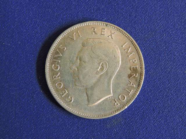 1942 SA Union 2 1/2 Shilling Half Crown silver coin