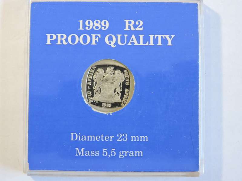 1989 Proof R2 coin Cased.