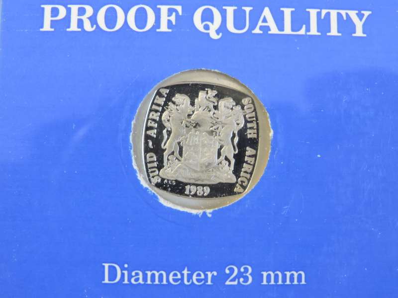 1989 Proof R2 coin Cased.