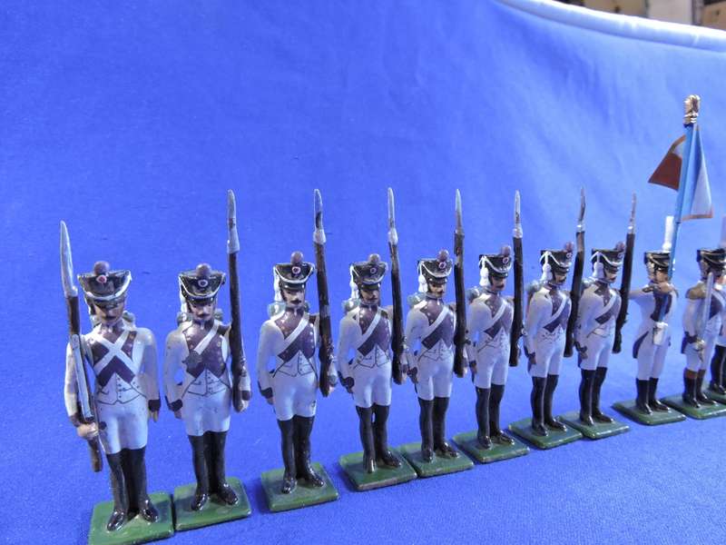 LEAD MILITARY SOLDIERS  French Military