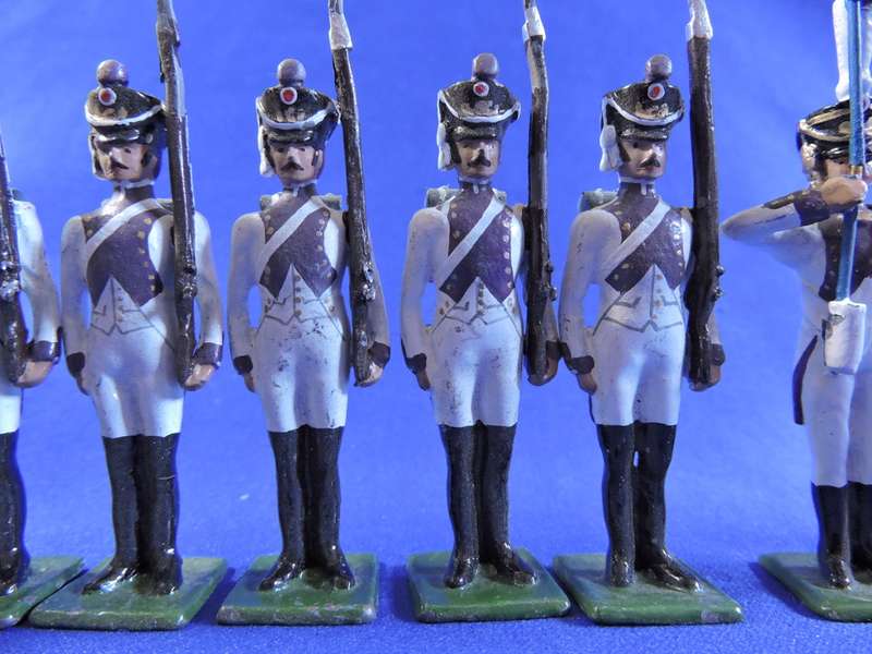 LEAD MILITARY SOLDIERS  French Military