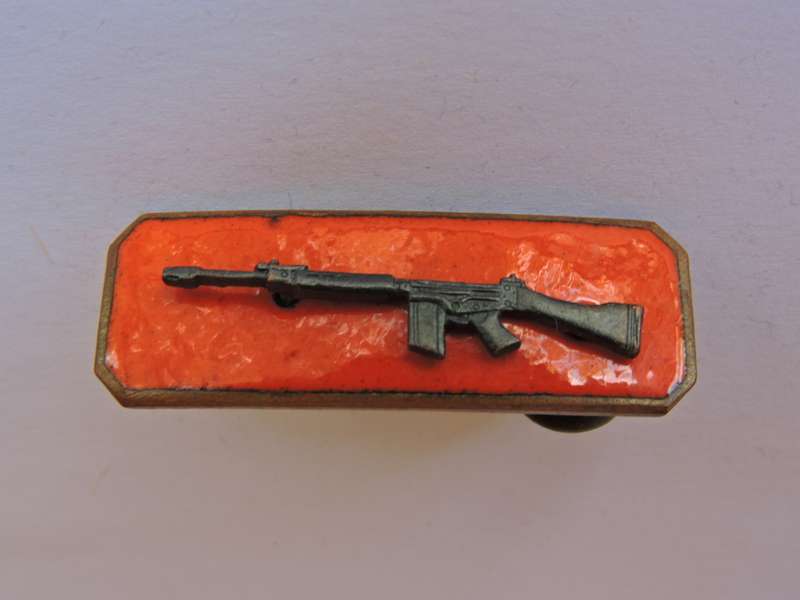 SADF Military Skiet Balkie Marksman Pin Badge.  Bronze on Orange `enamel` background