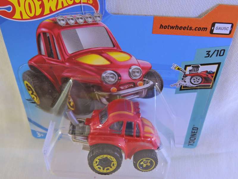 Hot Wheels Volkswagen VW Beetle Baja Bug ( Tooned Red )