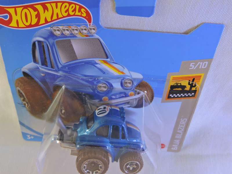 Hot Wheels Volkswagen VW Beetle Baja Bug ( Tooned Blue )