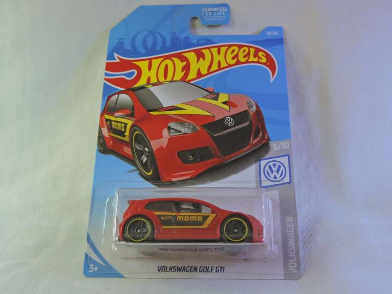Hot Wheels Volkswagen VW Golf GTi ( Momo Red ) Long Card