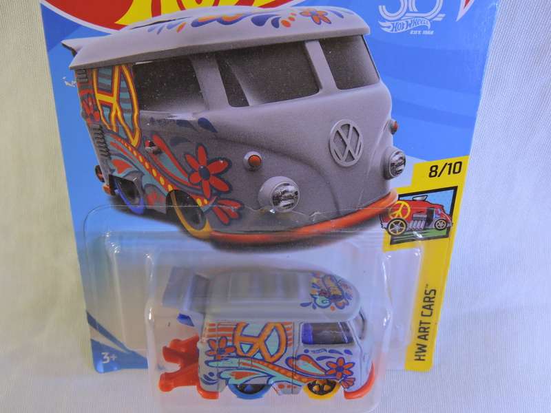 Hot Wheels Volkswagen VW Kool Kombi ( Grey Peace )