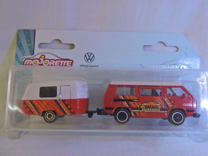 Majorette Volkswagen VW Kombi & Caravan ( Safari experience Red & White ) like Hot Wheels