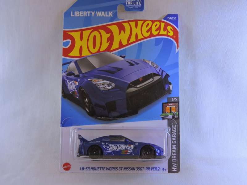 Hot Wheels NISSAN 35 GT-RR Ver 2 LB Silhouette Works ( LIBERTY WALK   Blue ) Like DATSUN