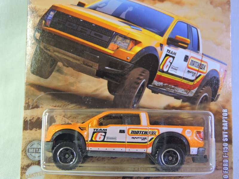 MATCHBOX FORD F-150 SVT Raptor  Pickup Bakkie ( Orange Off road rally 04/12 ) Like Hot Wheels