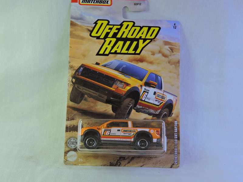 MATCHBOX FORD F-150 SVT Raptor  Pickup Bakkie ( Orange Off road rally 04/12 ) Like Hot Wheels