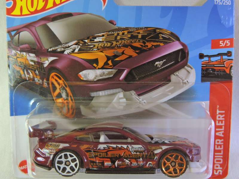 Hot Wheels FORD Mustang GT Custom ( Plum purple Spoiler alert )